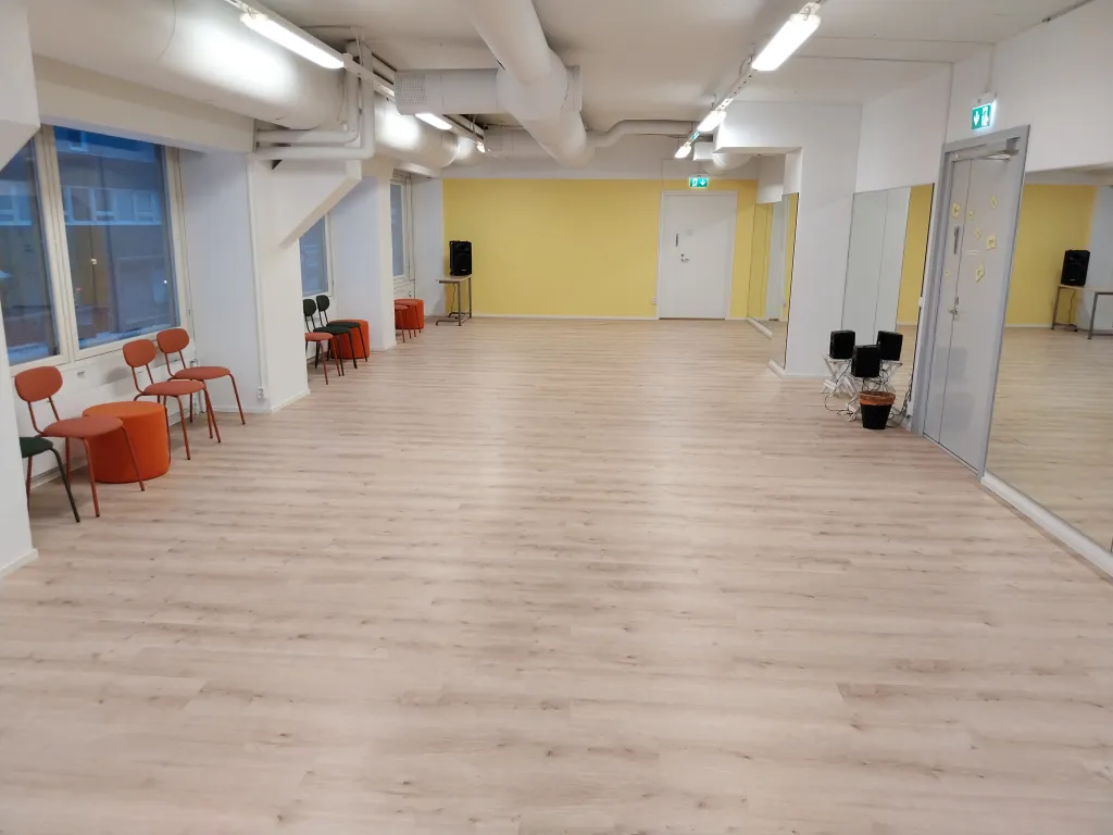 HÄIJÄÄ-sali Rakelandia